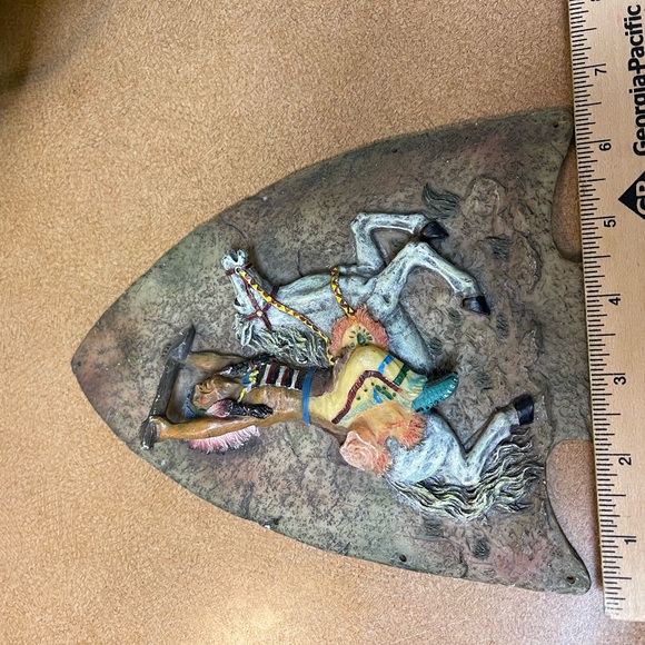 Native American Indian Resin Wall Plaque - Picture 6 of 10